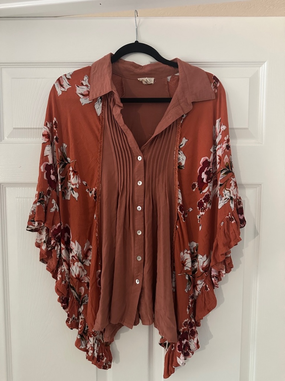 POL Rust Floral Button-Front Blouse with Pleated Yoke